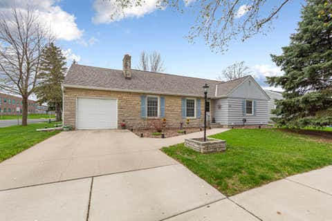 Homes For Sale - 302 W Douglas Street<br/> Sibley County, Arlington, MN 55307