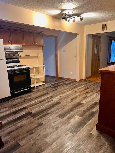 506 S Lawler Avenue, Hinckley, Minnesota image 8