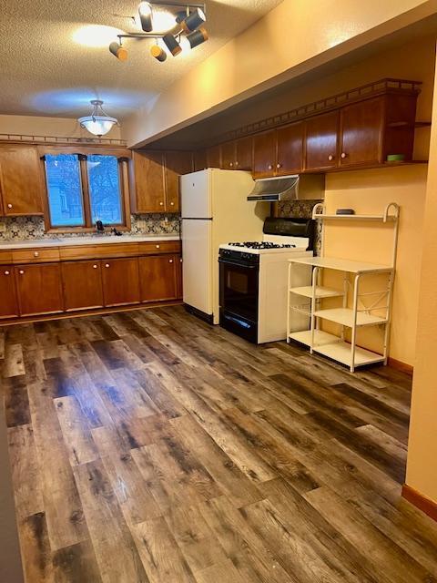 506 S Lawler Avenue, Hinckley, Minnesota image 7