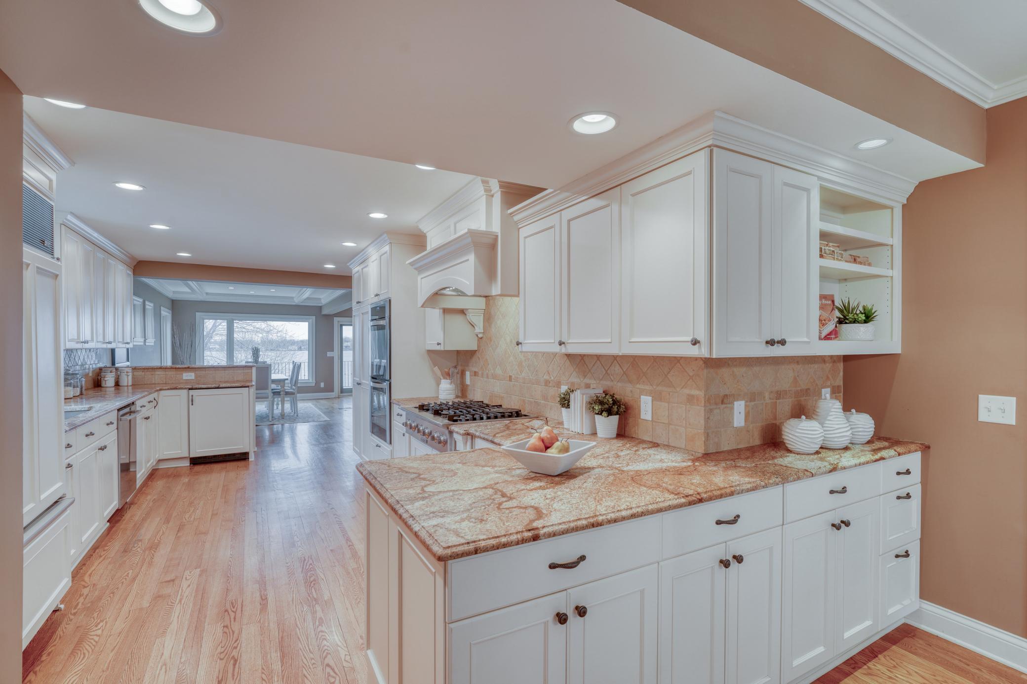 2765 Casco Point Road, Wayzata, Minnesota image 6