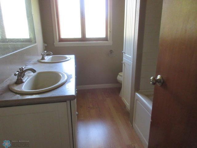 Kindred, North Dakota 58051, United States, 2 Bedrooms Bedrooms, ,2 BathroomsBathrooms,Residential,Pending,41427