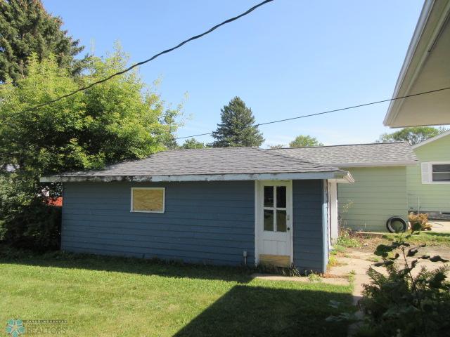 Kindred, North Dakota 58051, United States, 2 Bedrooms Bedrooms, ,2 BathroomsBathrooms,Residential,Pending,41427