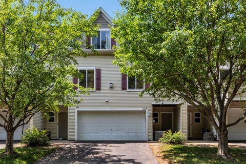 Townhouse For Sale - 6766 Meadow Grass Lane<br/> Washington County, Cottage Grove, MN 55016