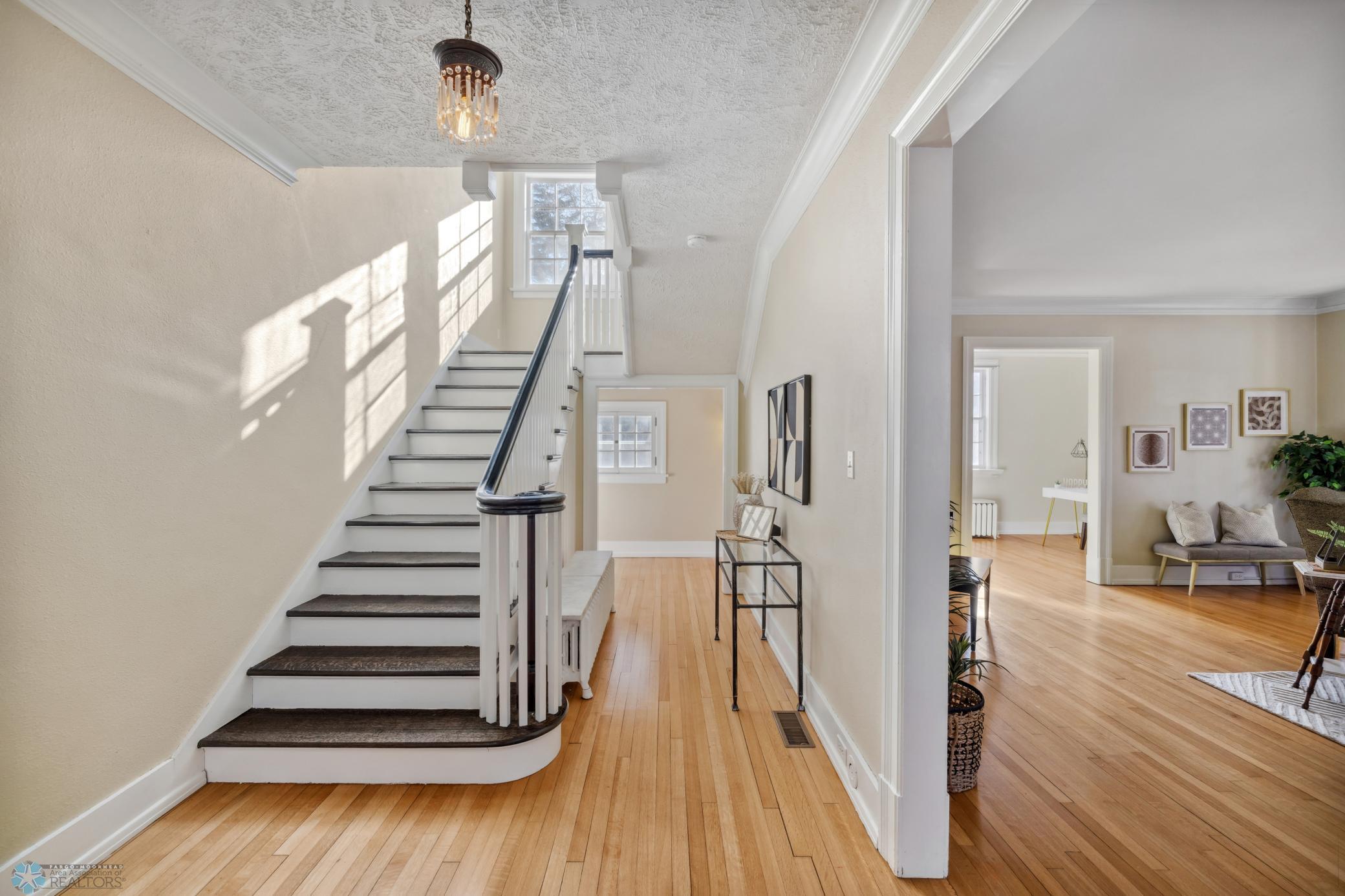 Fargo, North Dakota 58102, United States, 6 Bedrooms Bedrooms, ,3 BathroomsBathrooms,Residential,Pending,60039