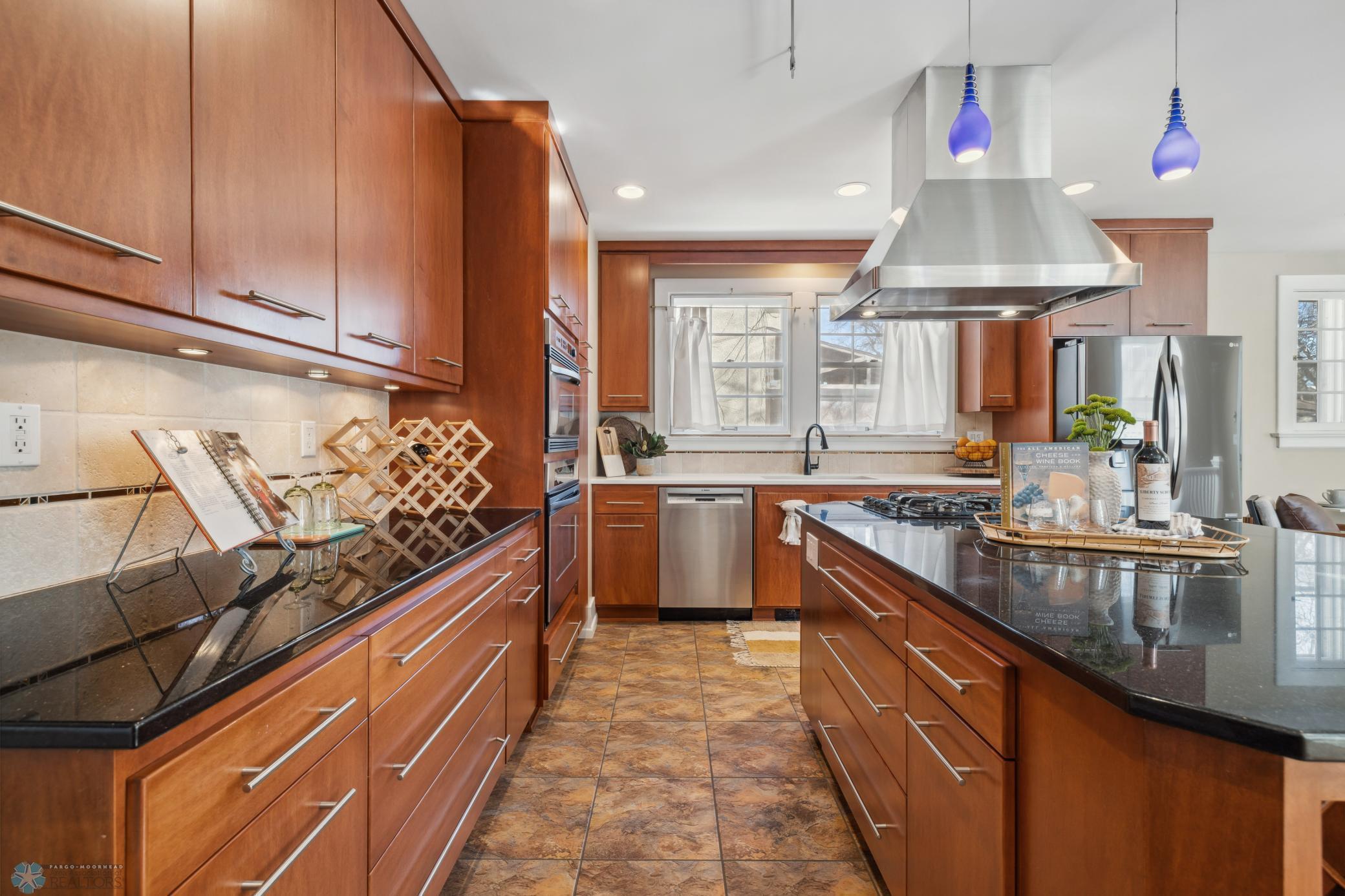 Fargo, North Dakota 58102, United States, 6 Bedrooms Bedrooms, ,3 BathroomsBathrooms,Residential,Pending,60039