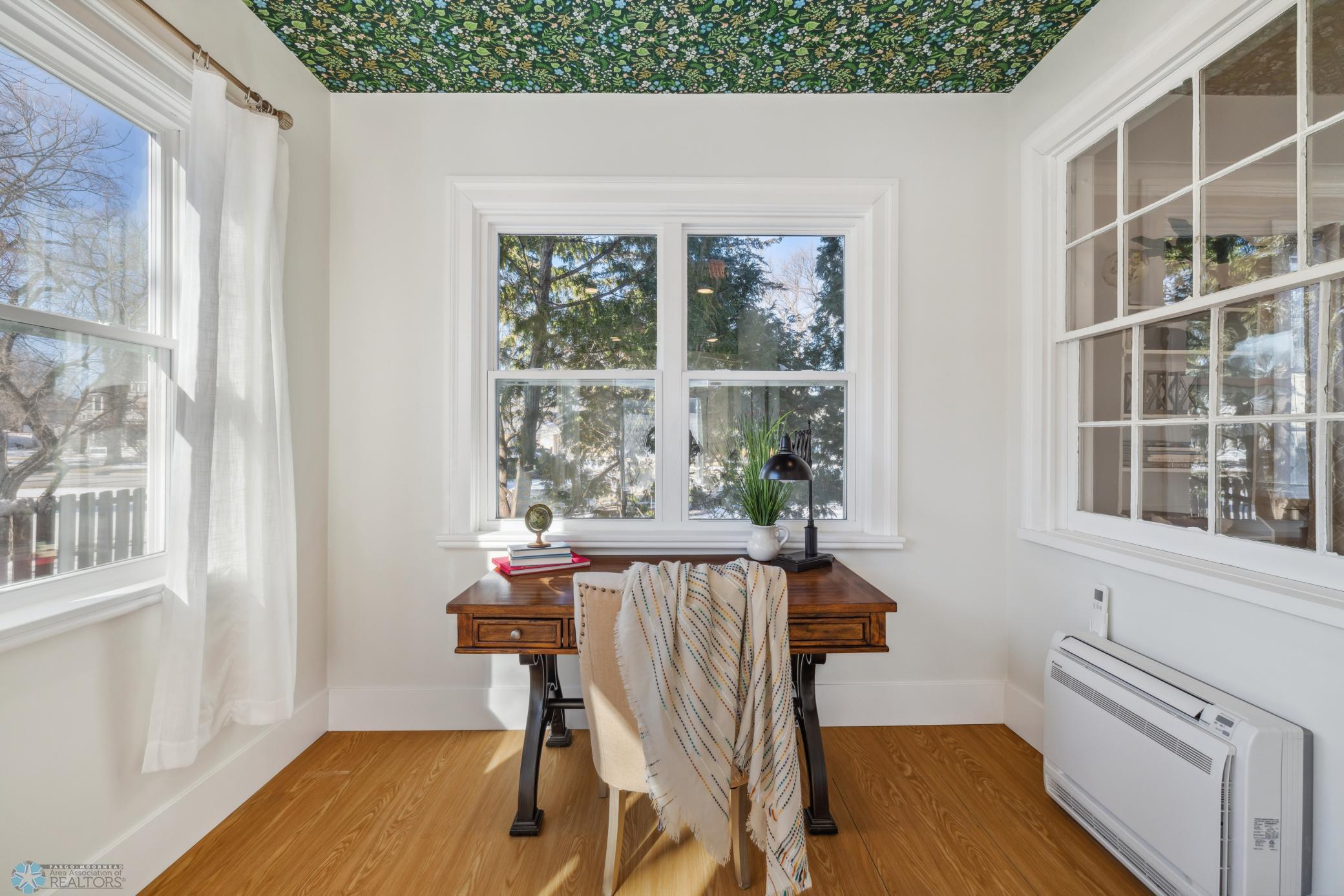 Fargo, North Dakota 58102, United States, 6 Bedrooms Bedrooms, ,3 BathroomsBathrooms,Residential,Pending,60039