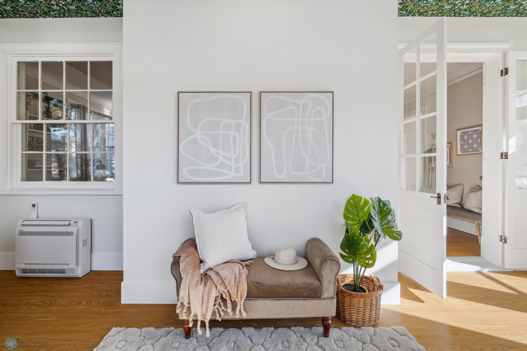 Fargo, North Dakota 58102, United States, 6 Bedrooms Bedrooms, ,3 BathroomsBathrooms,Residential,Pending,60039