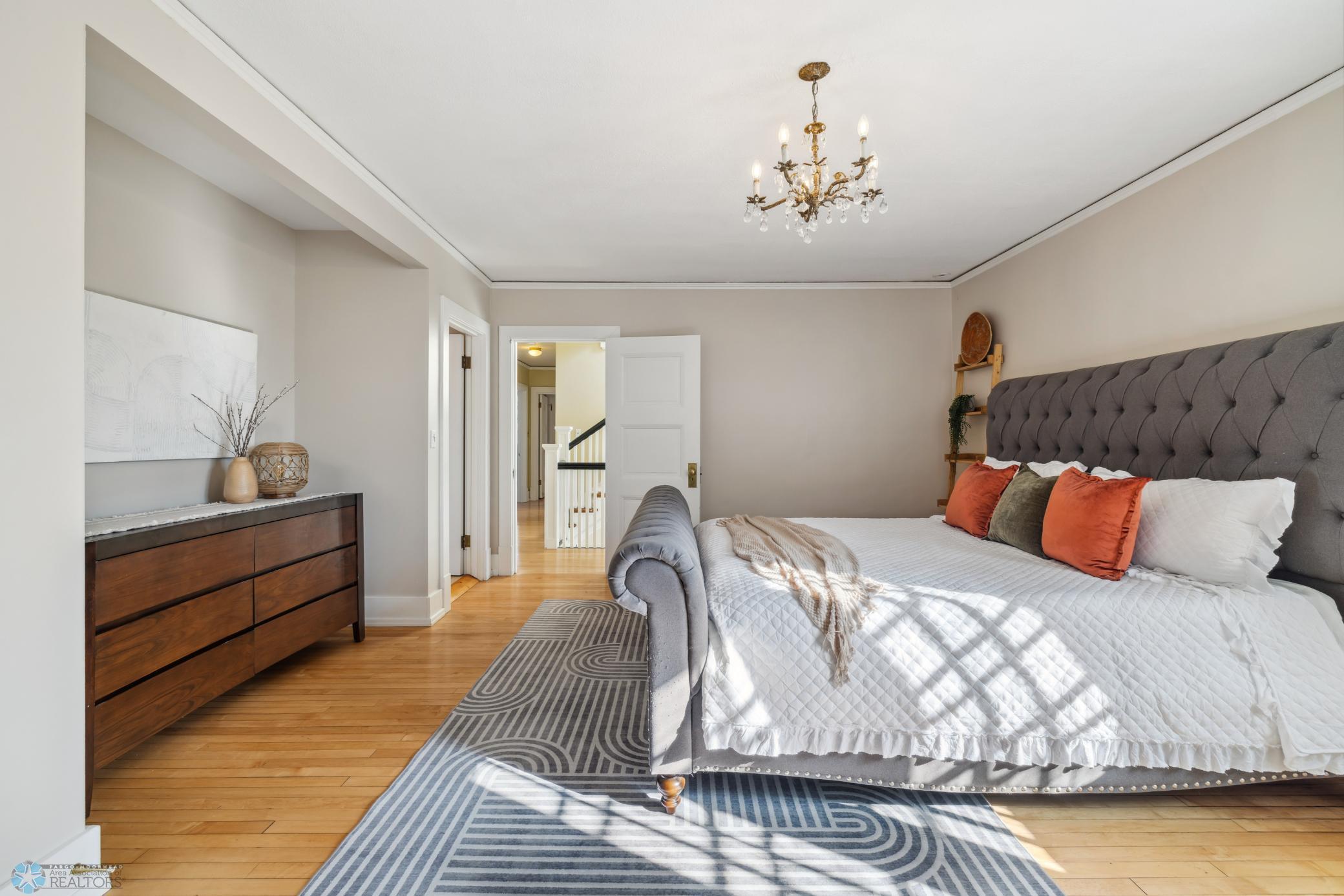 Fargo, North Dakota 58102, United States, 6 Bedrooms Bedrooms, ,3 BathroomsBathrooms,Residential,Pending,60039