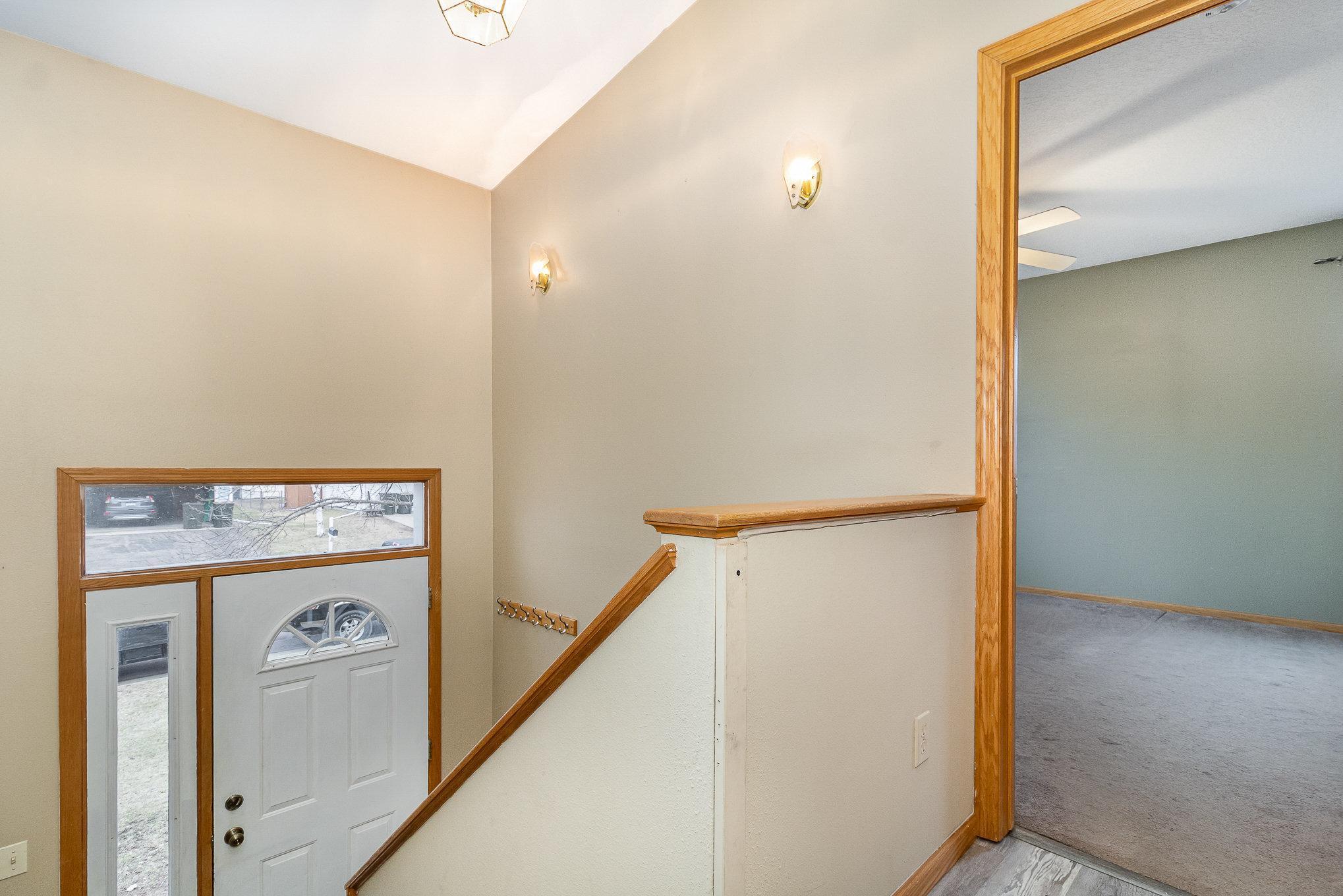 904 N 4th Street, Saint Peter, Minnesota image 2