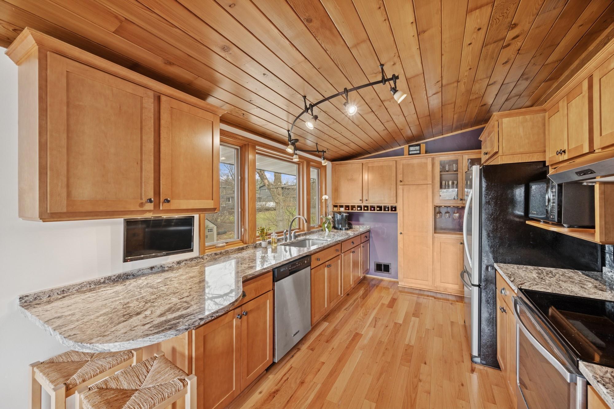 8045 Wynnwood Road, Minneapolis, Minnesota image 10