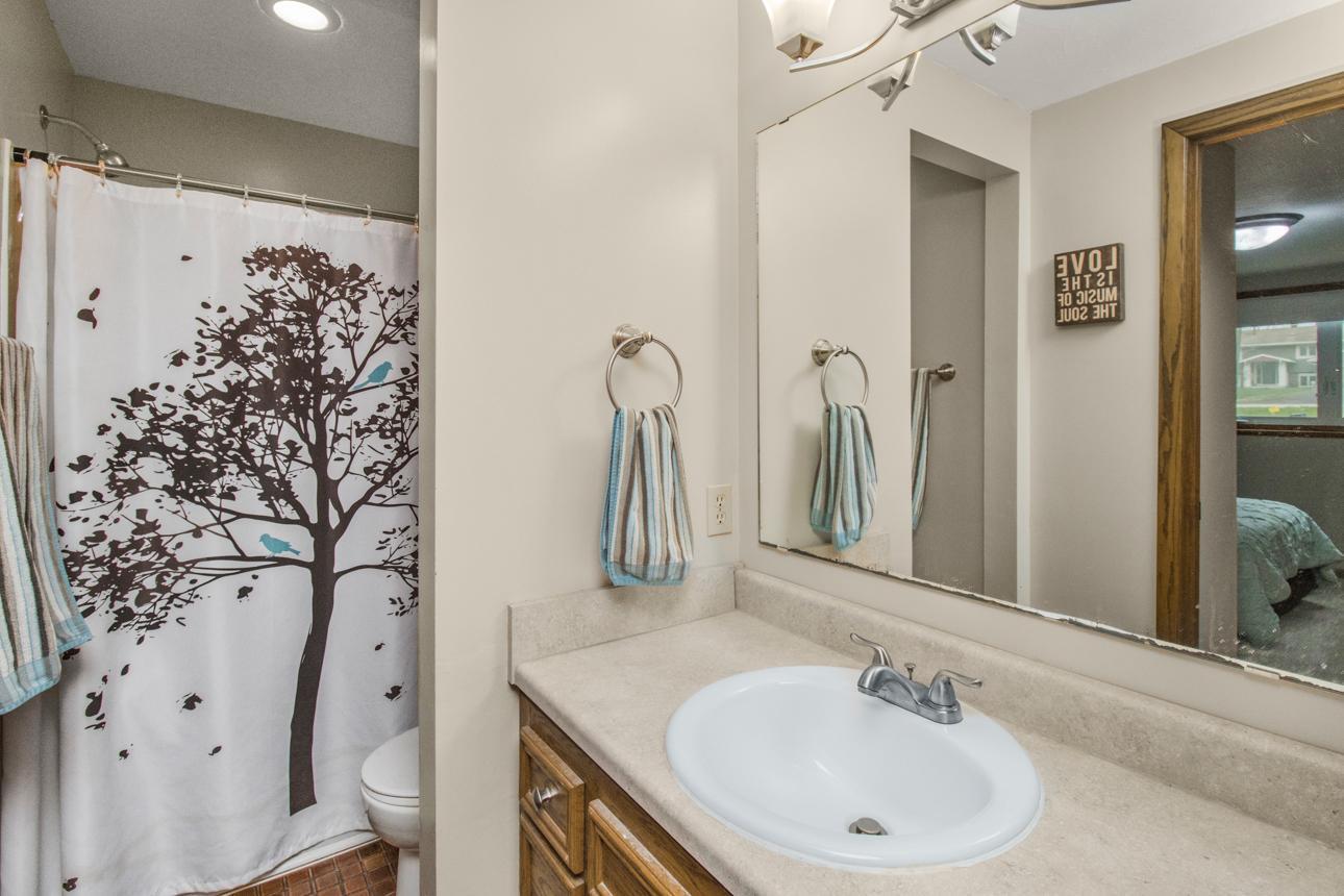 2958 Spring Lake Road, Prior Lake, Minnesota image 27