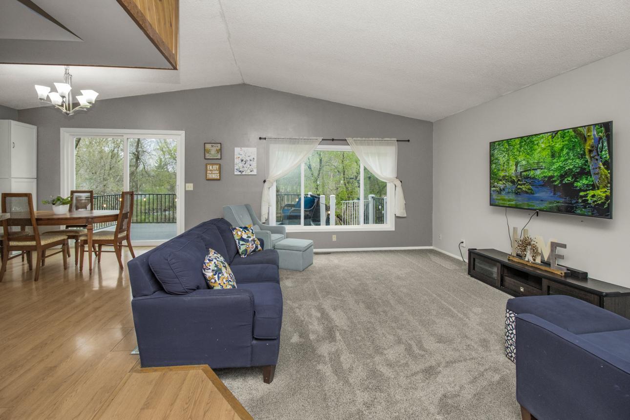 2958 Spring Lake Road, Prior Lake, Minnesota image 6