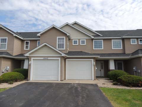 Townhouse For Sale - 10442 64th Lane<br/> Albertville, MN 55301