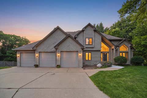 Homes For Sale - 6170 Dallas Lane<br/> Minneapolis, MN 55446