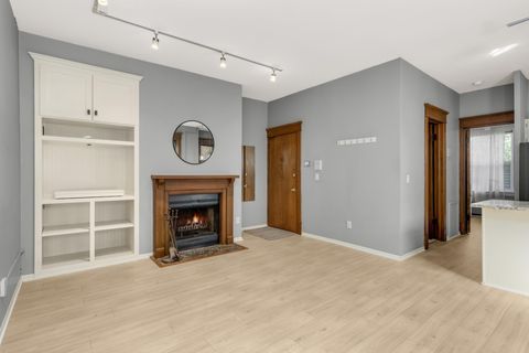 Condo For Sale - 635 Grand Avenue<br/> Ramsey County, Saint Paul, MN 55105