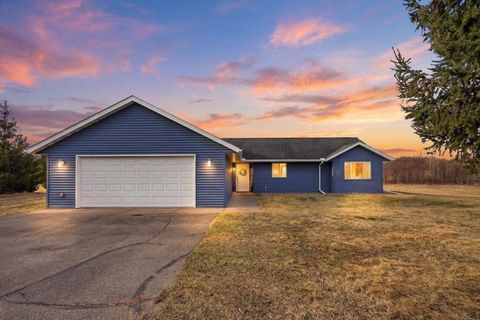 Homes For Sale - 1323 216th Avenue<br/> New Richmond, WI 54017