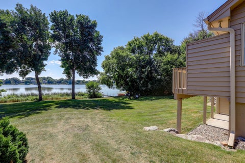 Townhouse For Sale - 1624 Waterbury<br/> Carver County, Waconia, MN 55387
