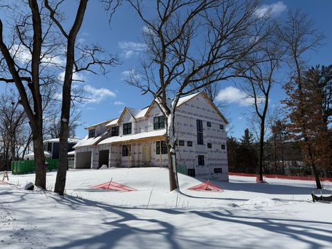 Homes For Sale - 5324 Spring Lane<br/> Minnetonka, MN 55345