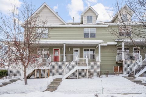 Townhouse For Sale - 2880 Clover Ridge Drive<br/> Chaska, MN 55318