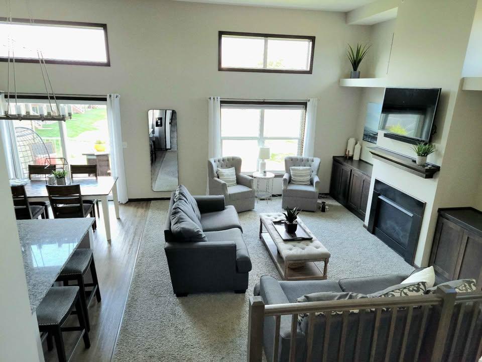 337 Stonewood Place, Burnsville, Minnesota image 8