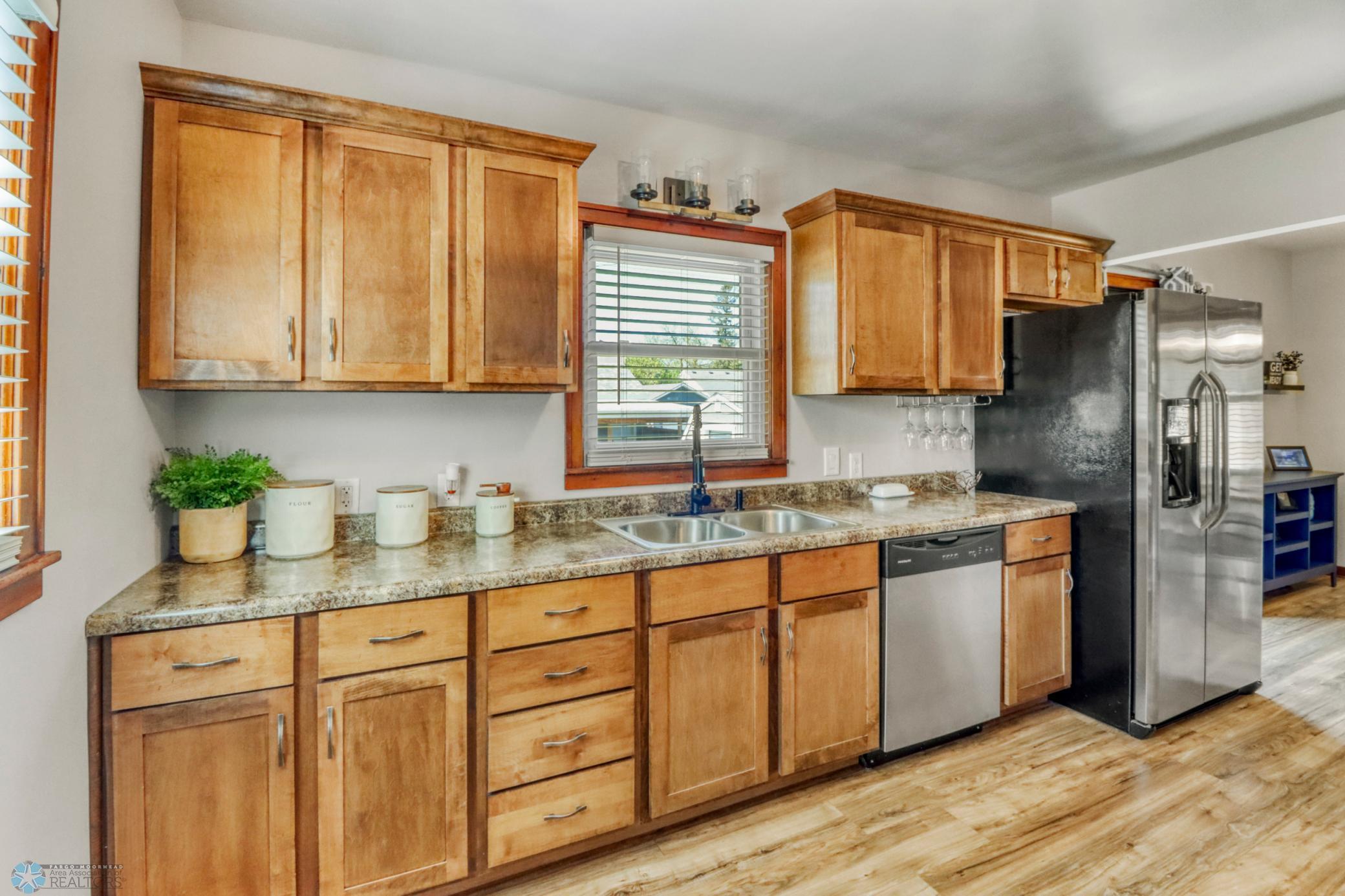 101 5th Street, Barnesville, Minnesota image 12