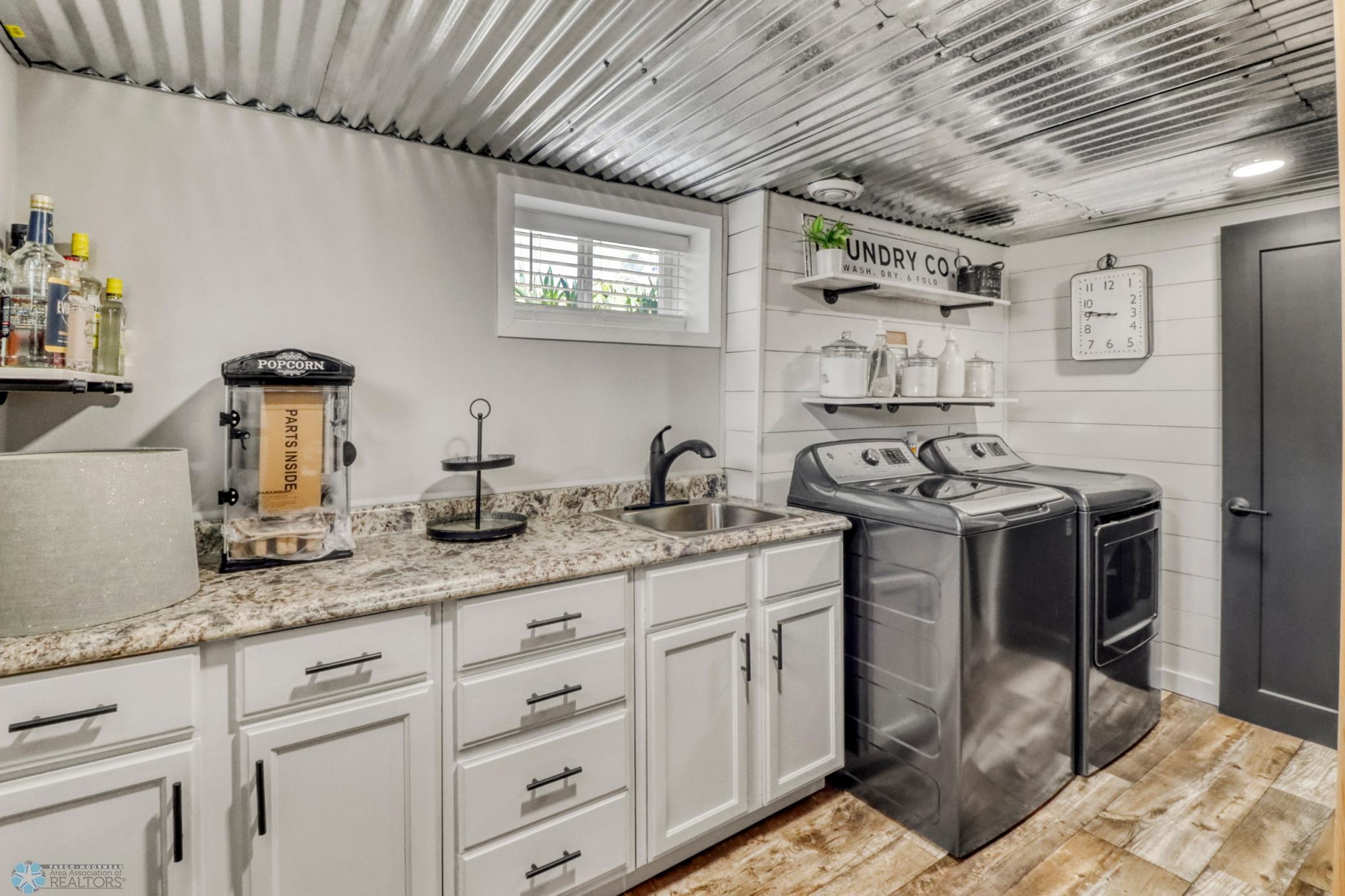 101 5th Street, Barnesville, Minnesota image 31