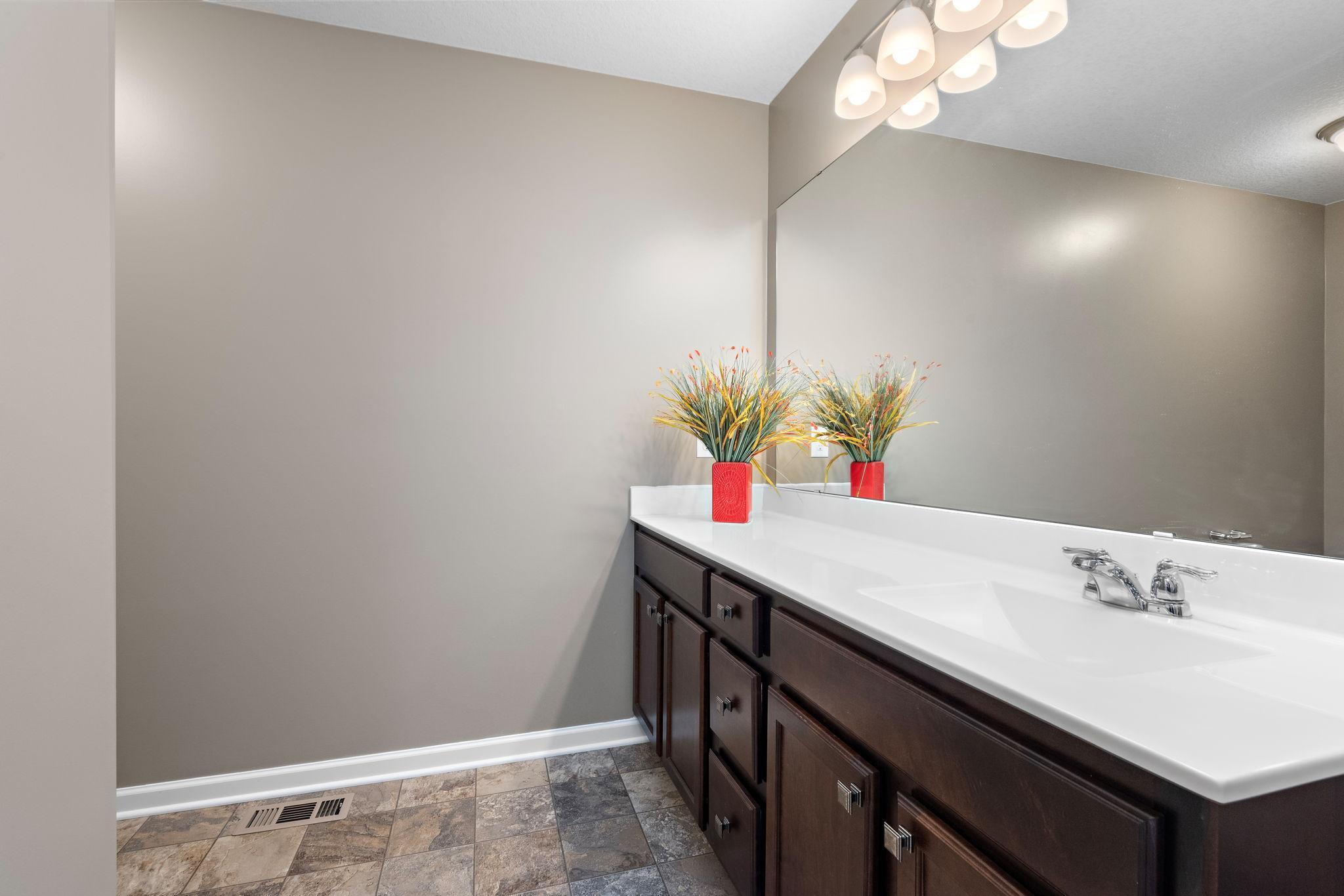 12493 Isetta Court, Minneapolis, Minnesota image 31