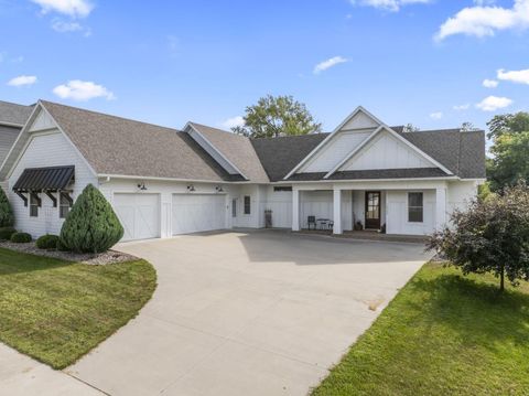 Homes For Sale - 1522 Century Valley Road<br/> Olmsted County, Rochester, MN 55906