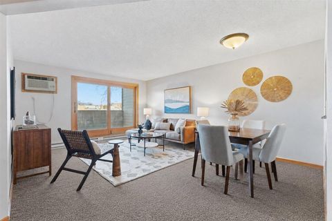 Condo For Sale - 2425 E Franklin Avenue<br/> Hennepin County, Minneapolis, MN 55406