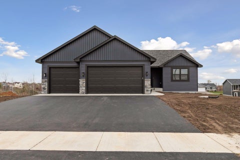 Homes For Sale - 238 Eagle Ridge Drive Dr<br/> Roberts, WI 54023