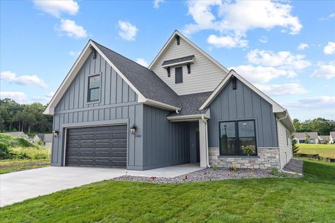 Homes For Sale - 2236 Aftonn Circle<br/> Hudson, WI 54016