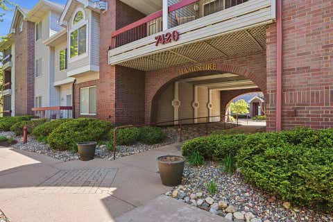 Condo For Sale - 7420 Edinborough Way<br/> Edina, MN 55435