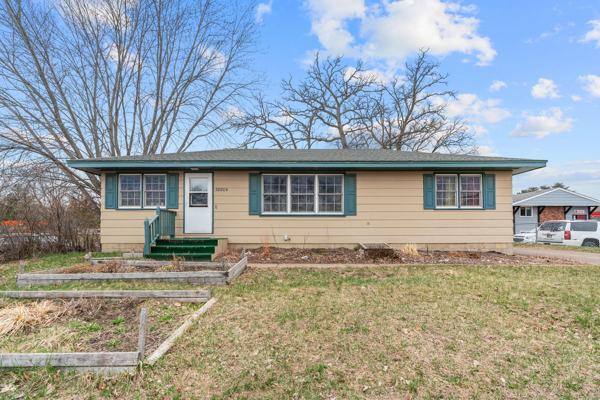 1-web-or-mls-38804 8th Ave-1.jpg