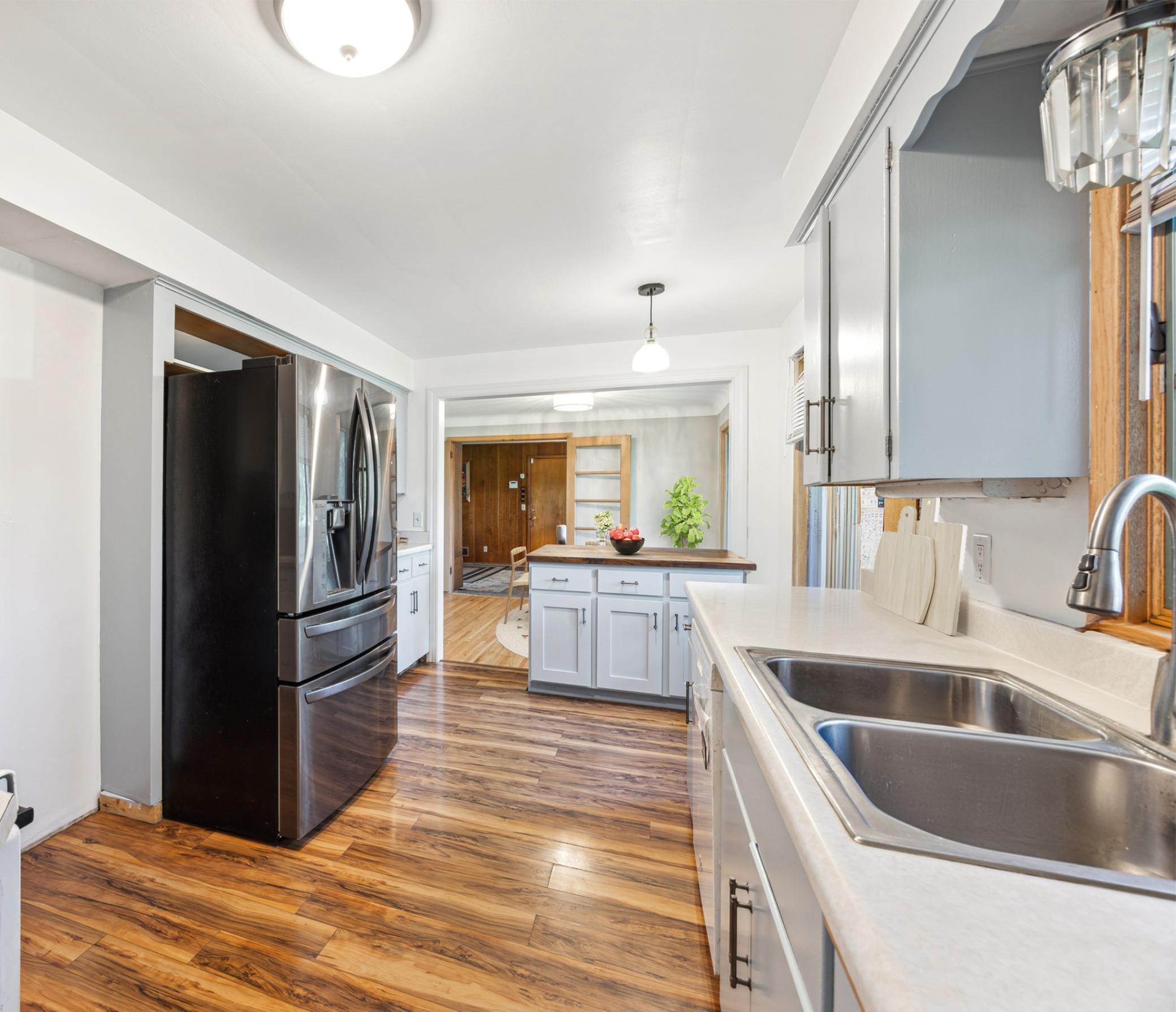 4828 Valley View Road, Edina, Minnesota image 10