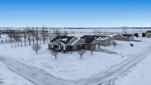 Homes For Sale - 330 31st Avenue<br/> Cass County, West Fargo, ND 58078