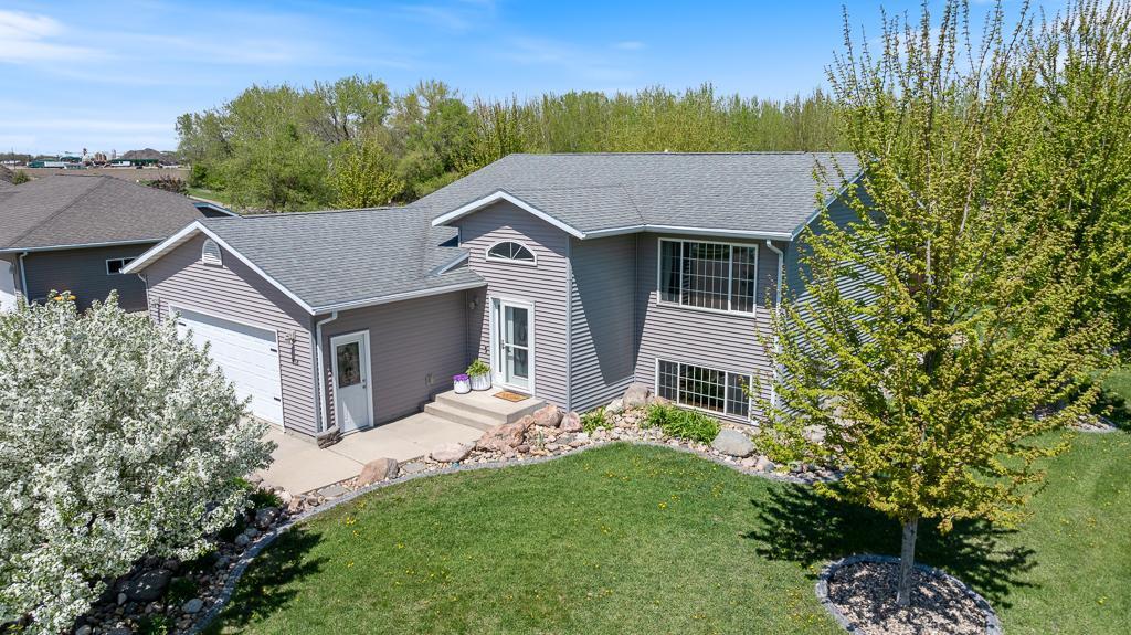 518 Harriett Drive, Marshall, Minnesota image 5