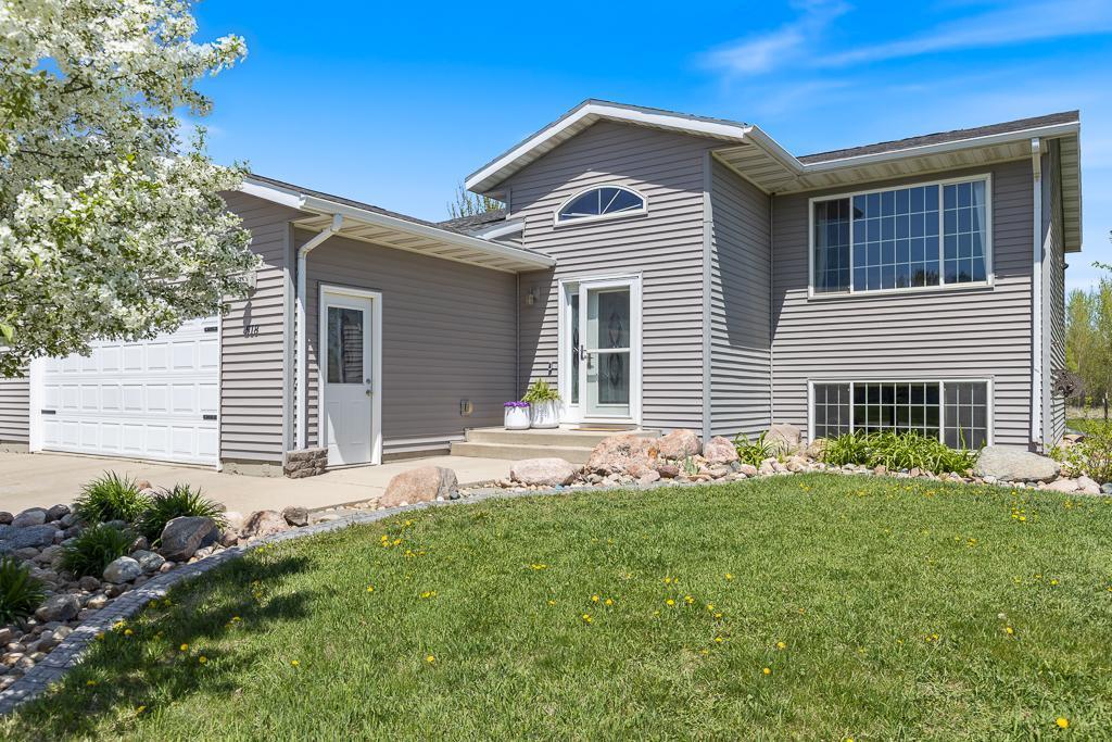 518 Harriett Drive, Marshall, Minnesota image 6