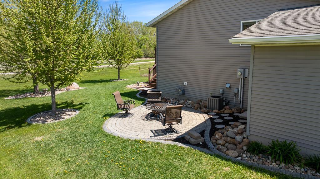 518 Harriett Drive, Marshall, Minnesota image 19