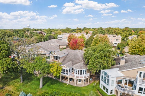 Townhouse For Sale - 724 Widsten Circle<br/> Hennepin County, Wayzata, MN 55391