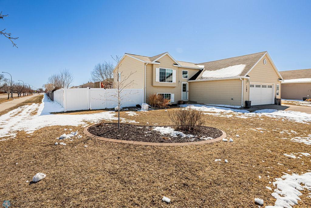 1703 Huntington Drive, West Fargo, North Dakota image 46