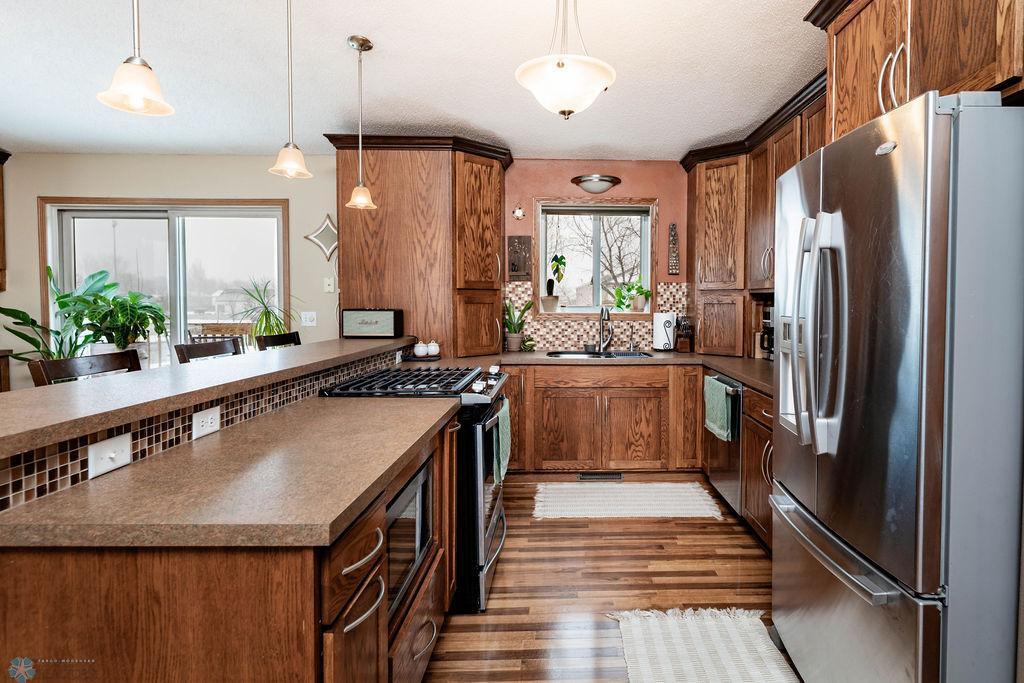 1703 Huntington Drive, West Fargo, North Dakota image 9