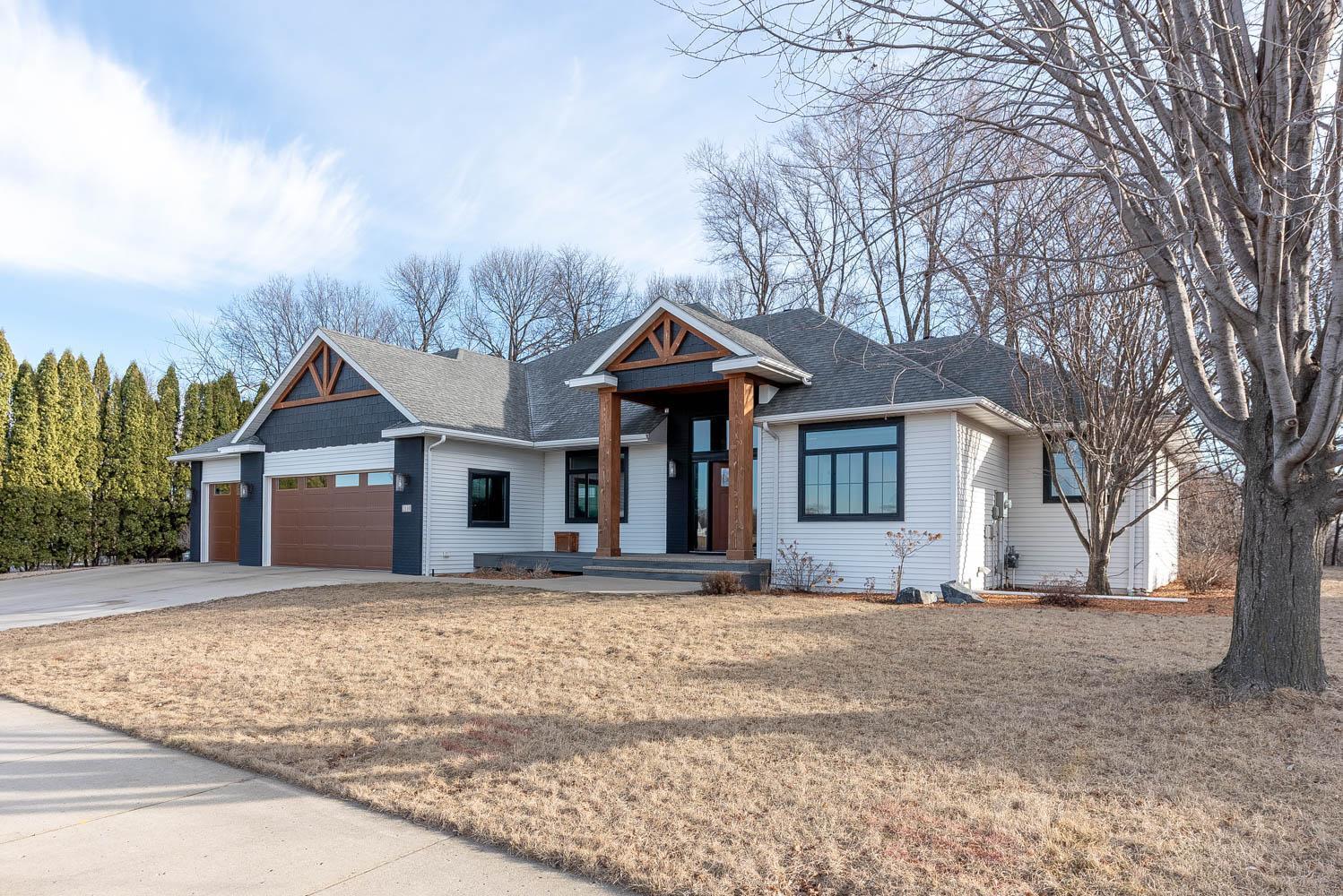 2110 Coventry Lane, North Mankato, Minnesota image 1