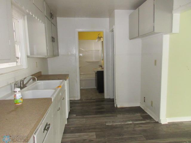 Moorhead, Minnesota 56560, United States, 3 Bedrooms Bedrooms, ,2 BathroomsBathrooms,Residential,Active,87699