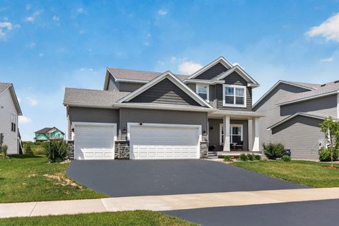 Homes For Sale - 18333 Glacier Way<br/> Lakeville, MN 55044