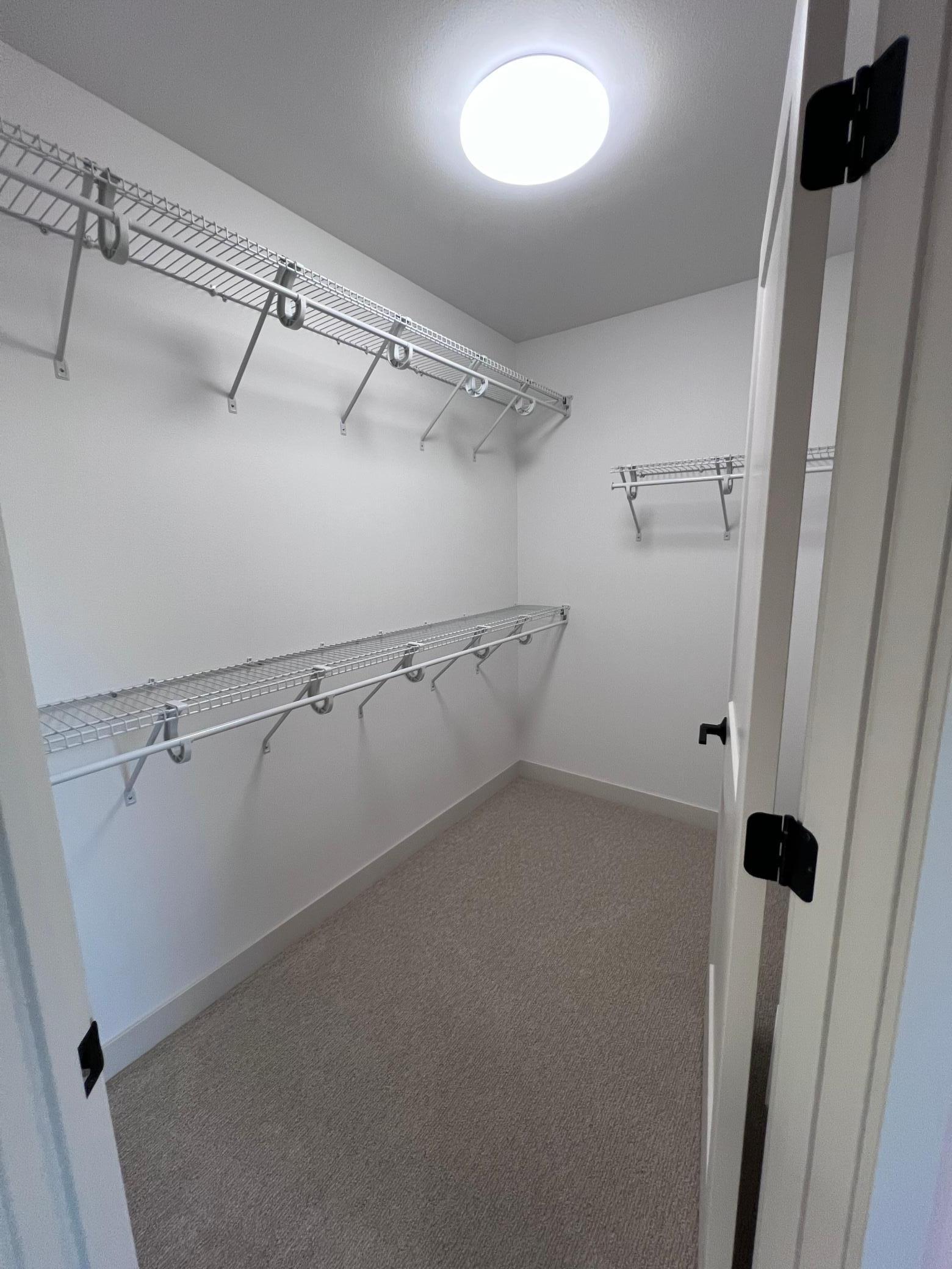 Horace, North Dakota 58047, United States, 4 Bedrooms Bedrooms, ,4 BathroomsBathrooms,Residential,Pending,223421