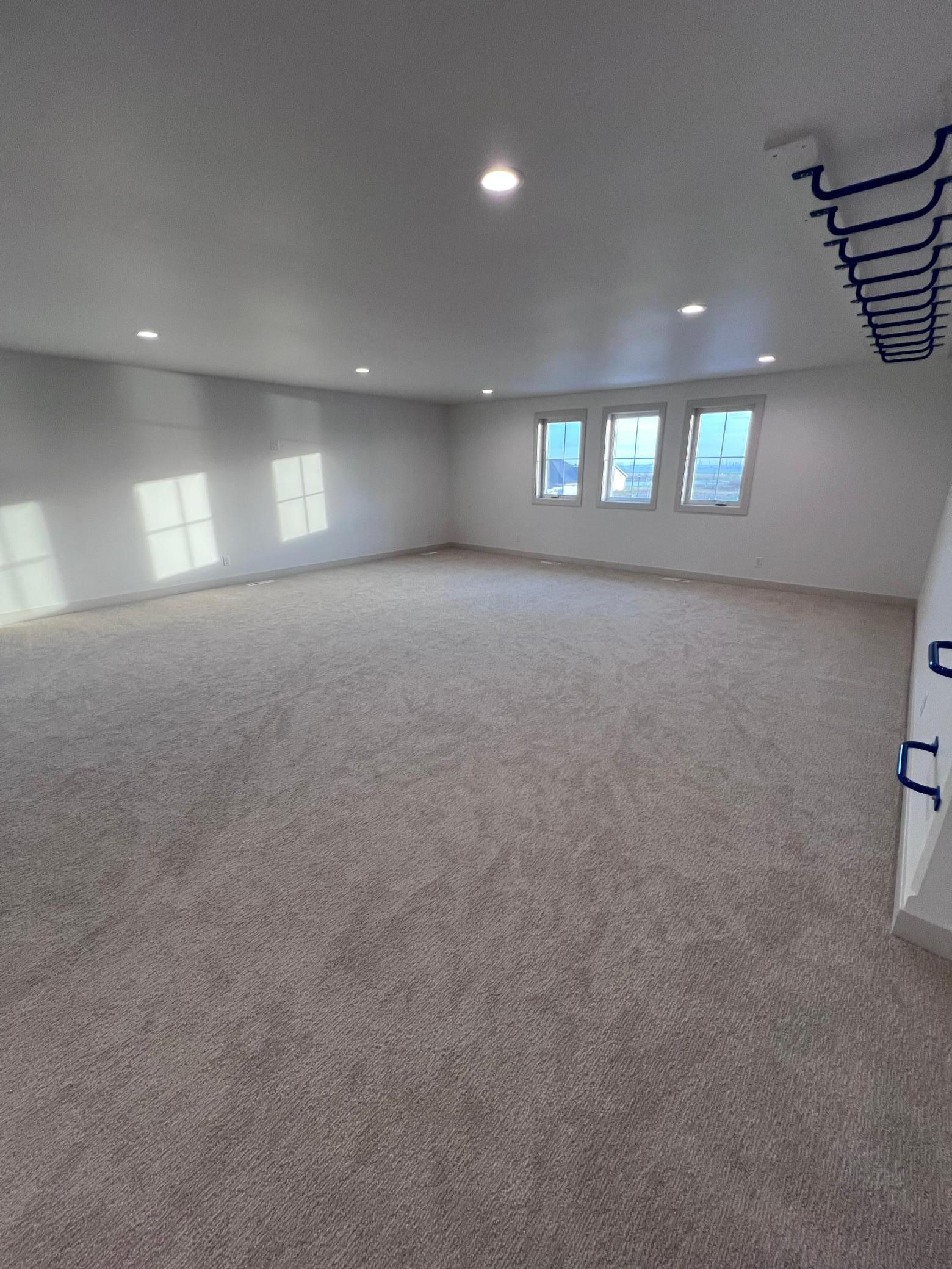 Horace, North Dakota 58047, United States, 4 Bedrooms Bedrooms, ,4 BathroomsBathrooms,Residential,Pending,223421