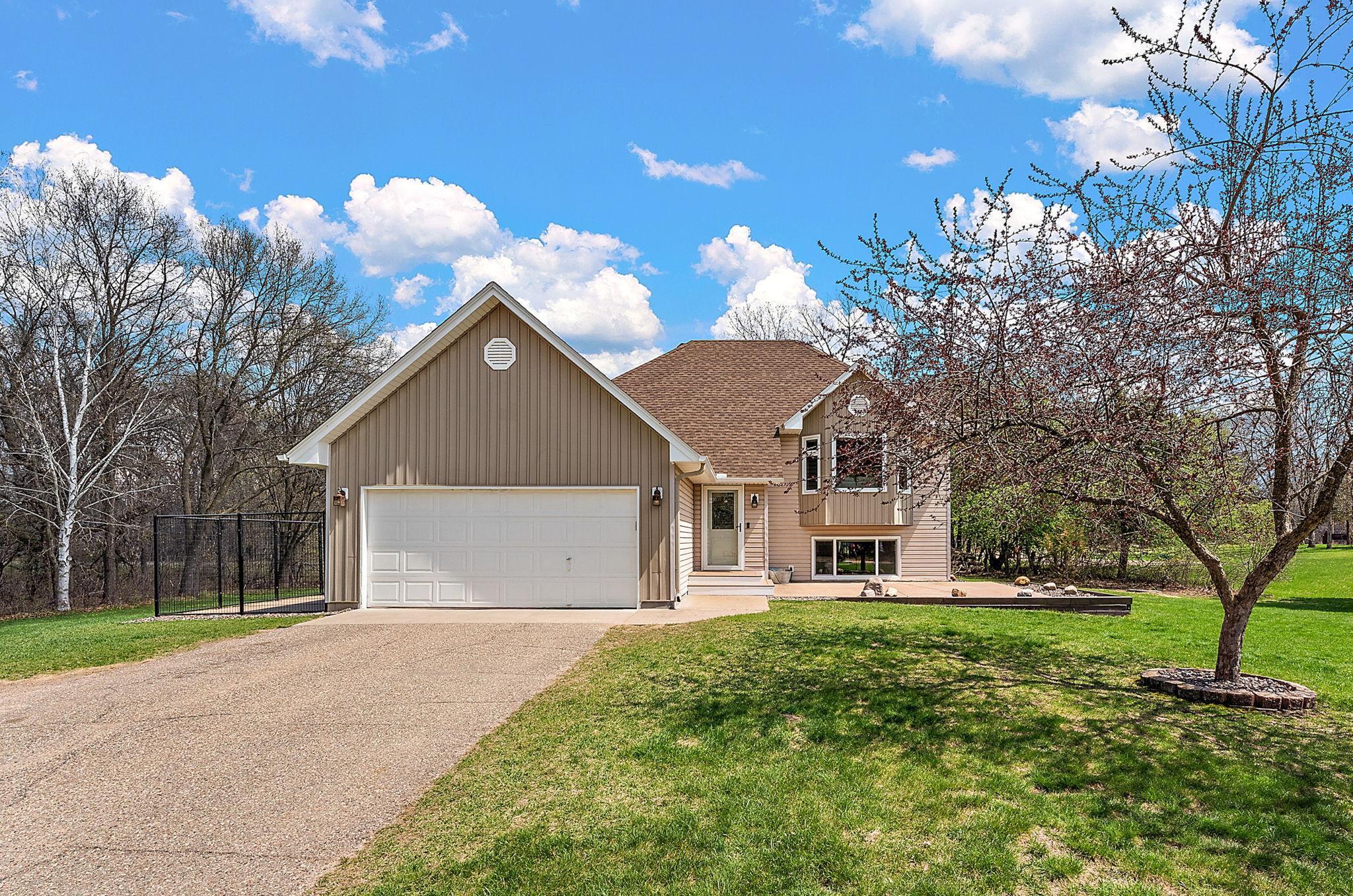 24271 Amazon Street, Stacy, Minnesota image 1