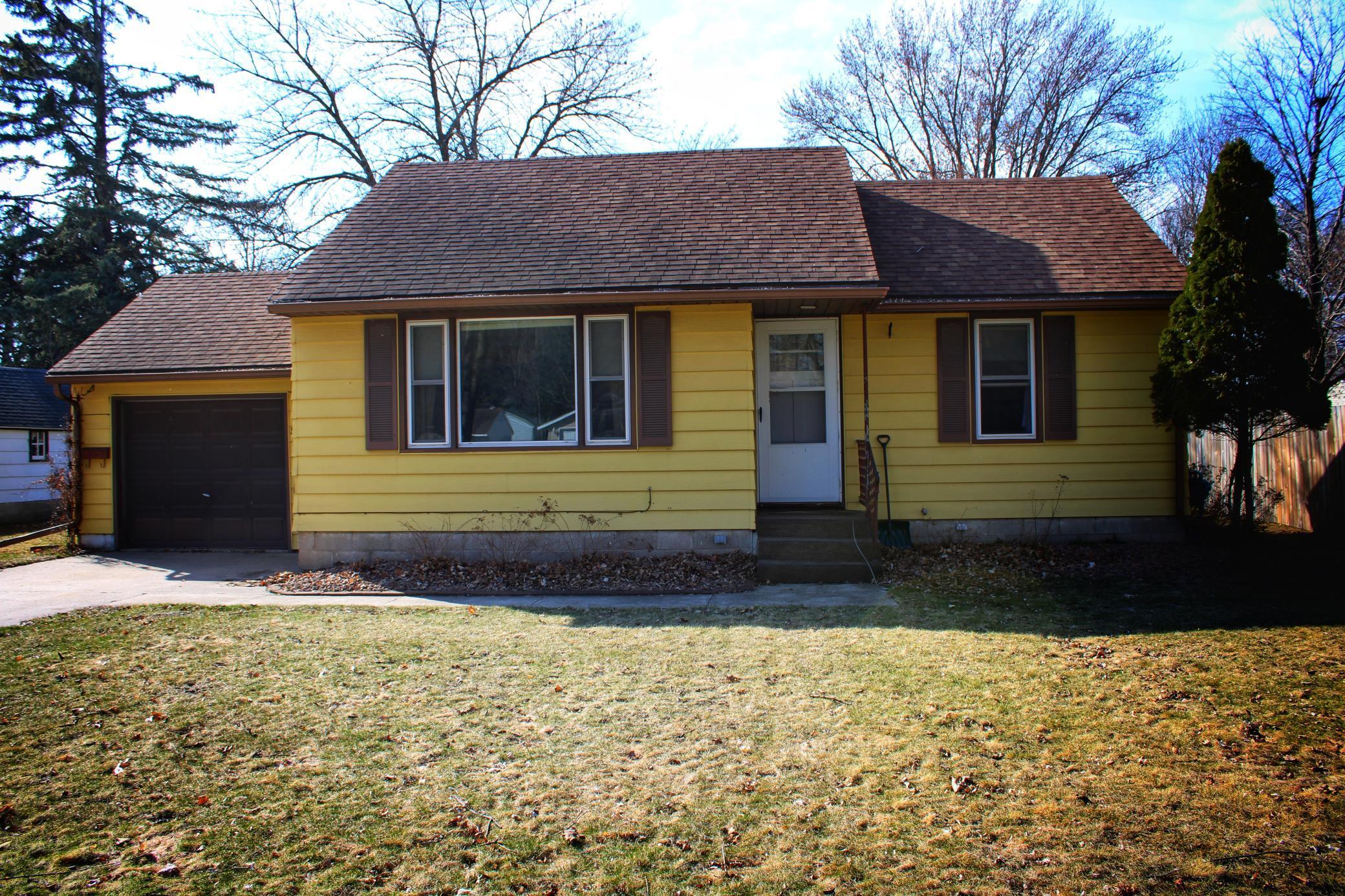 544 Clark Street, Hutchinson, Minnesota image 3