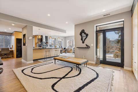 Condo For Sale - 311 Pleasant Avenue<br/> Ramsey County, Saint Paul, MN 55102