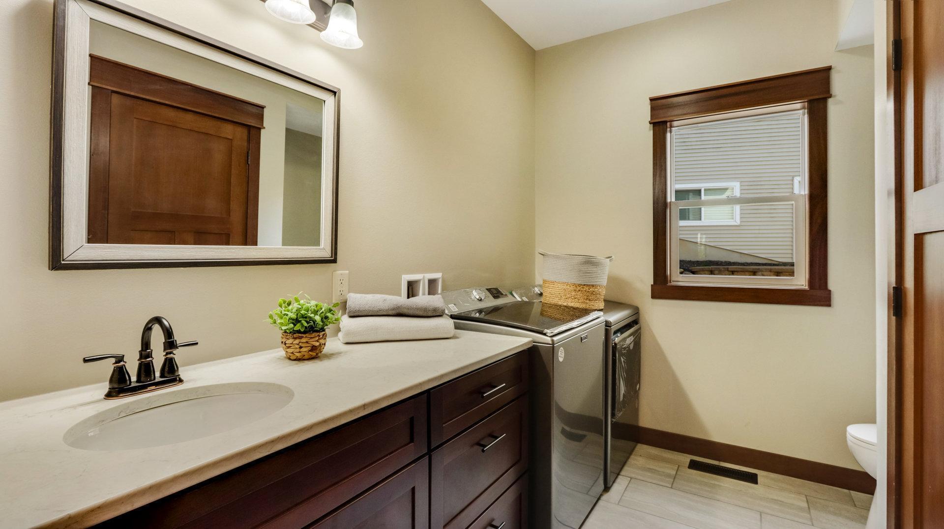 4715 Oakwood Hills Parkway, Eau Claire, Wisconsin image 20
